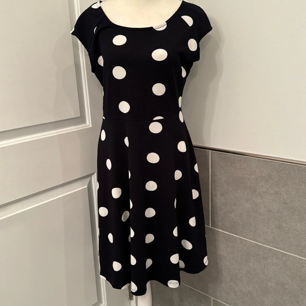 Kaileigh Polka Dot Dress - Picture 1 of 10